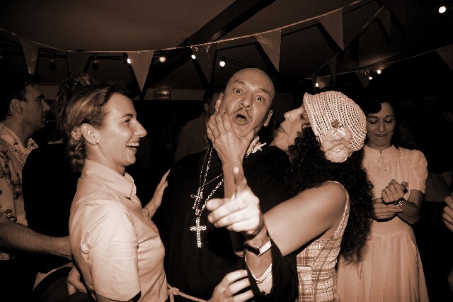 min 2006 10 29 guinguette mp 353 sepia